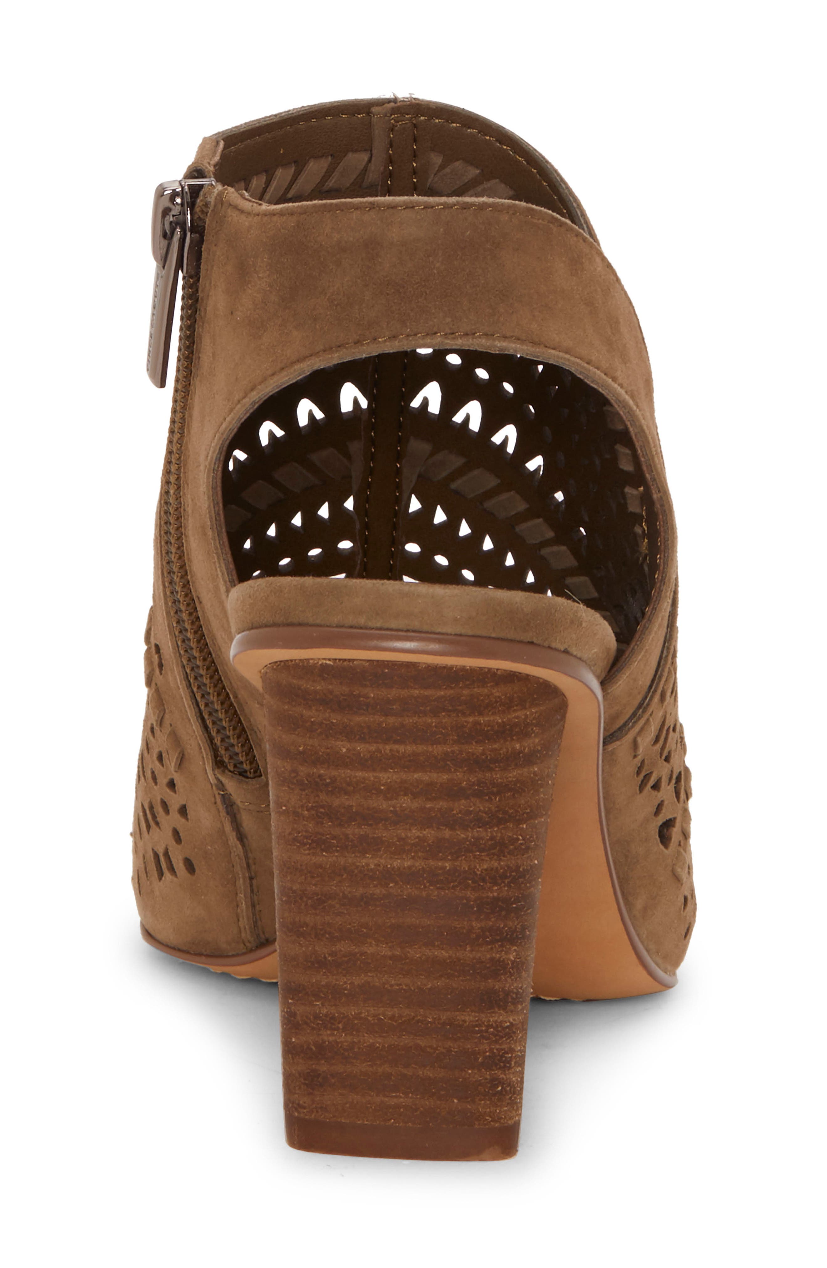 derechie perforated shield sandal