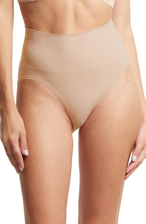 Hanky Panky Body Midrise Thong In Chai