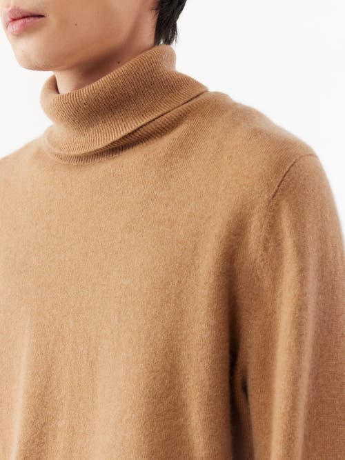 Shop Gobi Cashmere Turtle Neck In Sheepskin