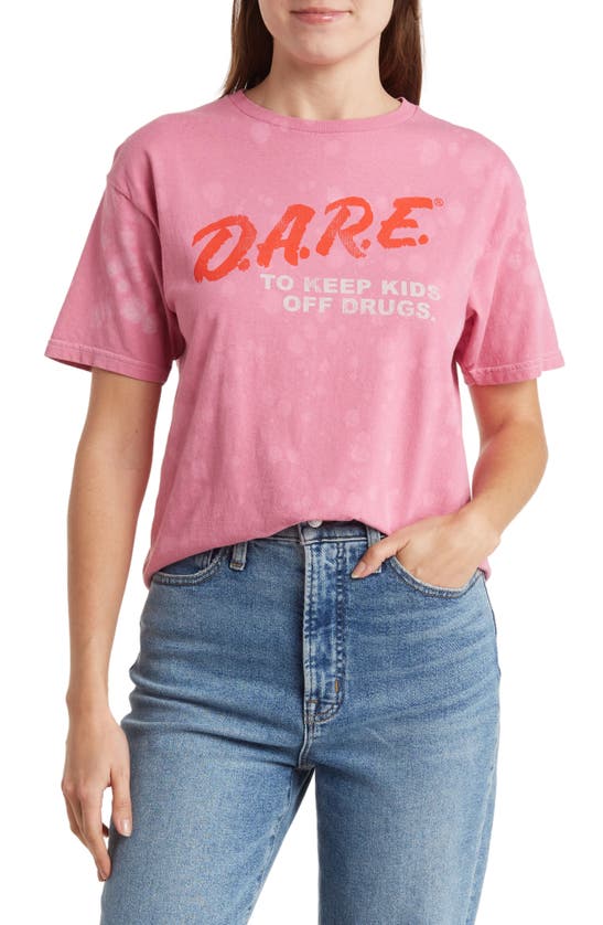 Philcos D.a.r.e. Graphic T-shirt In Pink Pigment Dye Splatter