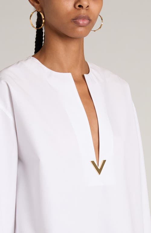 Shop Valentino Garavani V-detail Popover Top In Bianco Ottico