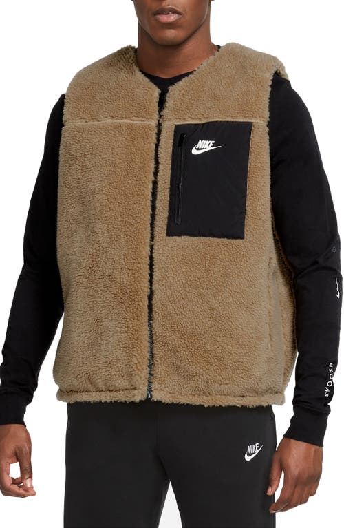 Nike Club+ Reversible Winterized Vest in Dk Driftwood/Black/Sail