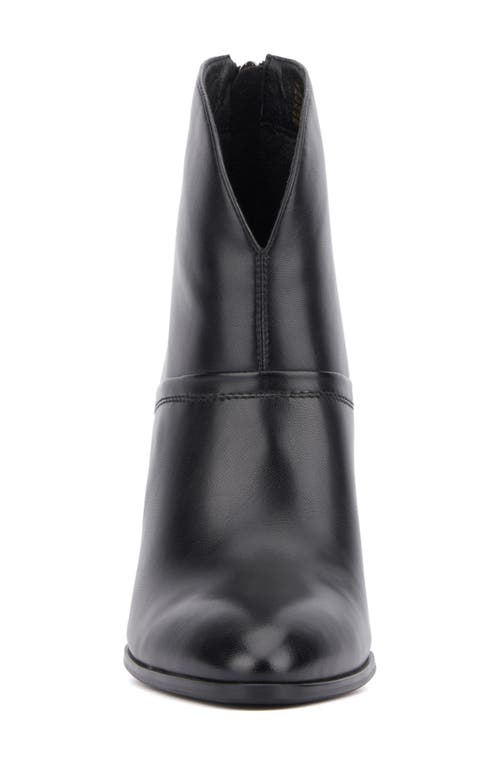 Torgeis Notched Wedge Boot In Black