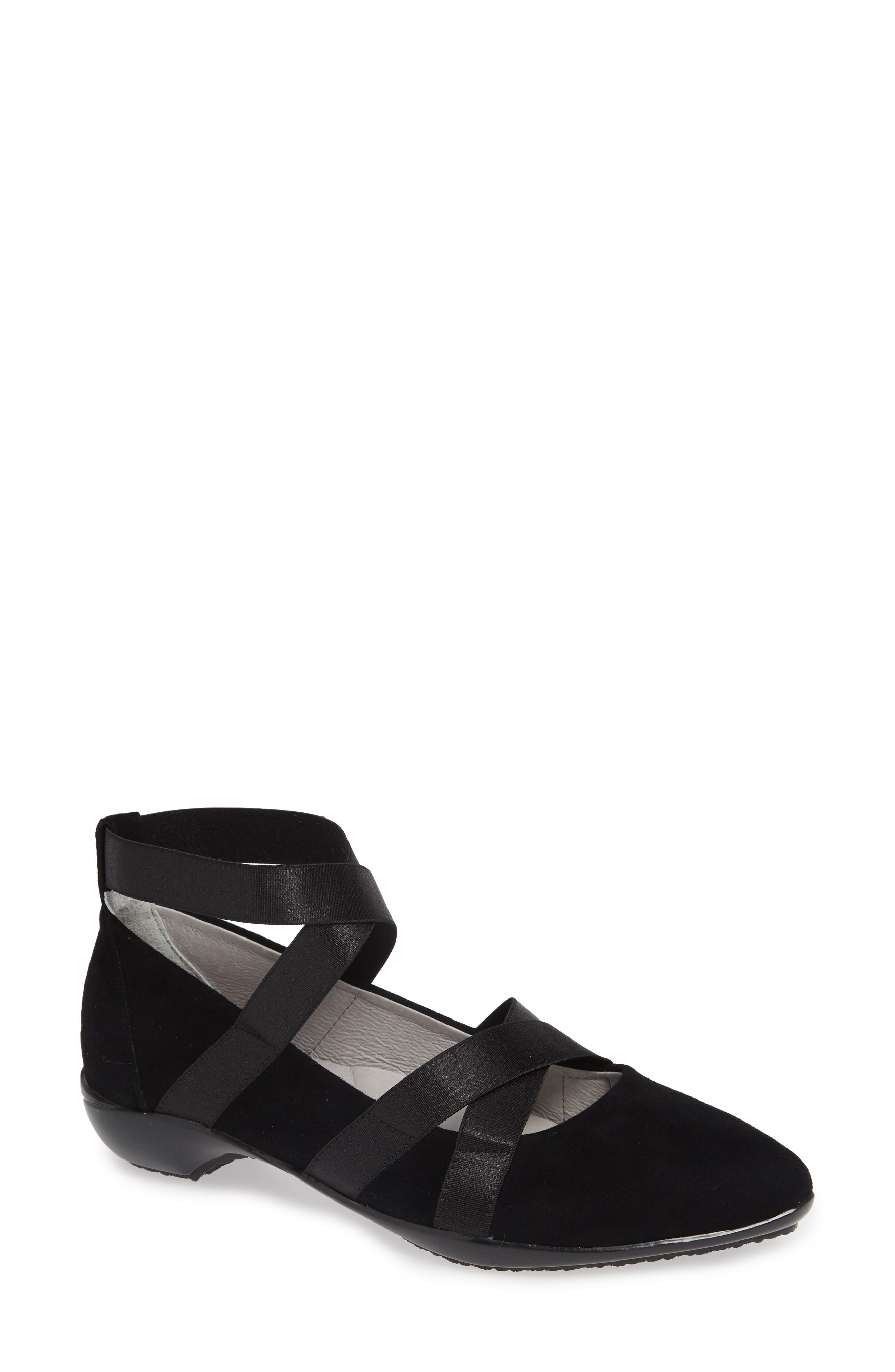 Jambu Rumson Flat- Black