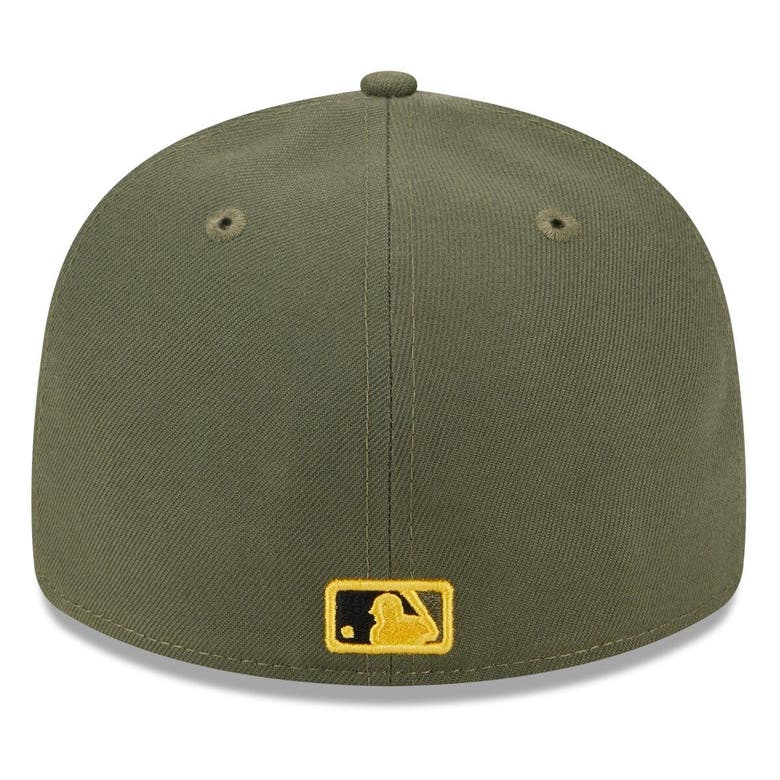 NEW ERA NEW ERA  GREEN TORONTO BLUE JAYS 2023 ARMED FORCES DAY LOW PROFILE 59FIFTY FITTED HAT