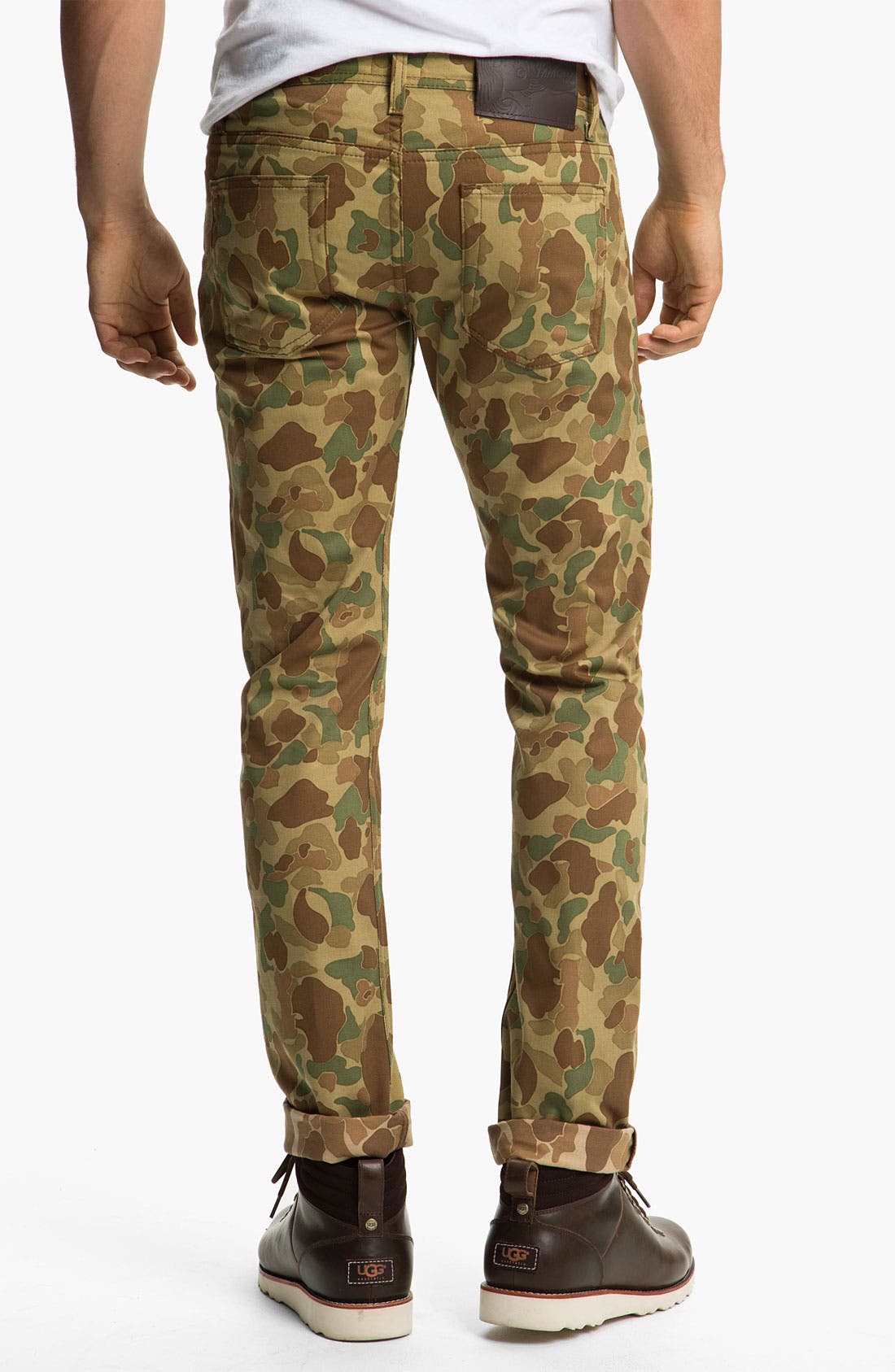 guy camo pants