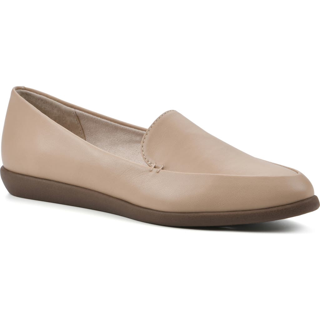 Shop Cliffs By White Mountain Mint Pointed Toe Loafer In Lt Natural/smooth