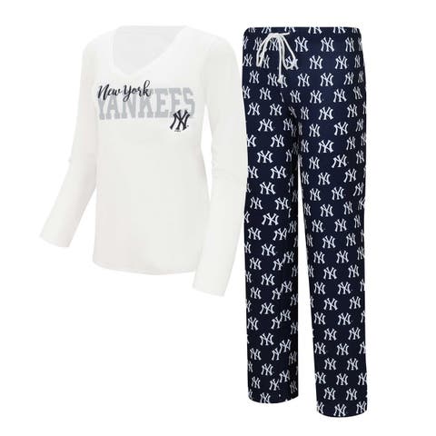 New York Yankees Pajamas, Sweatpants & Loungewear in New York Yankees Team  Shop 