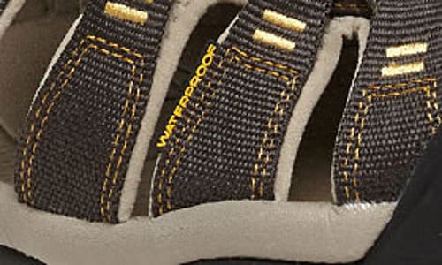 Keen Newport H2 Ex Trail Sandal In Raven/aluminum