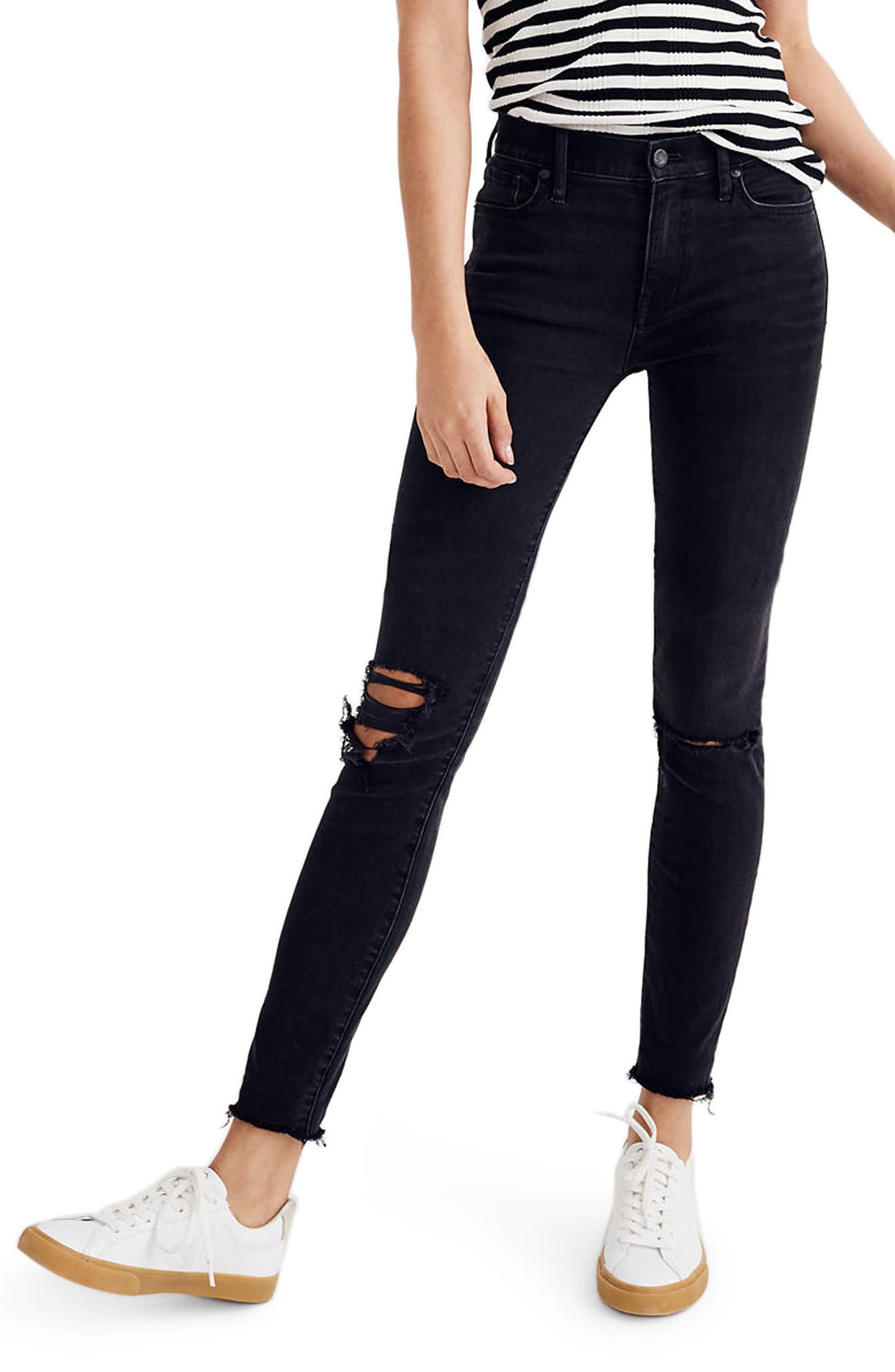 black skinny jeans with holes