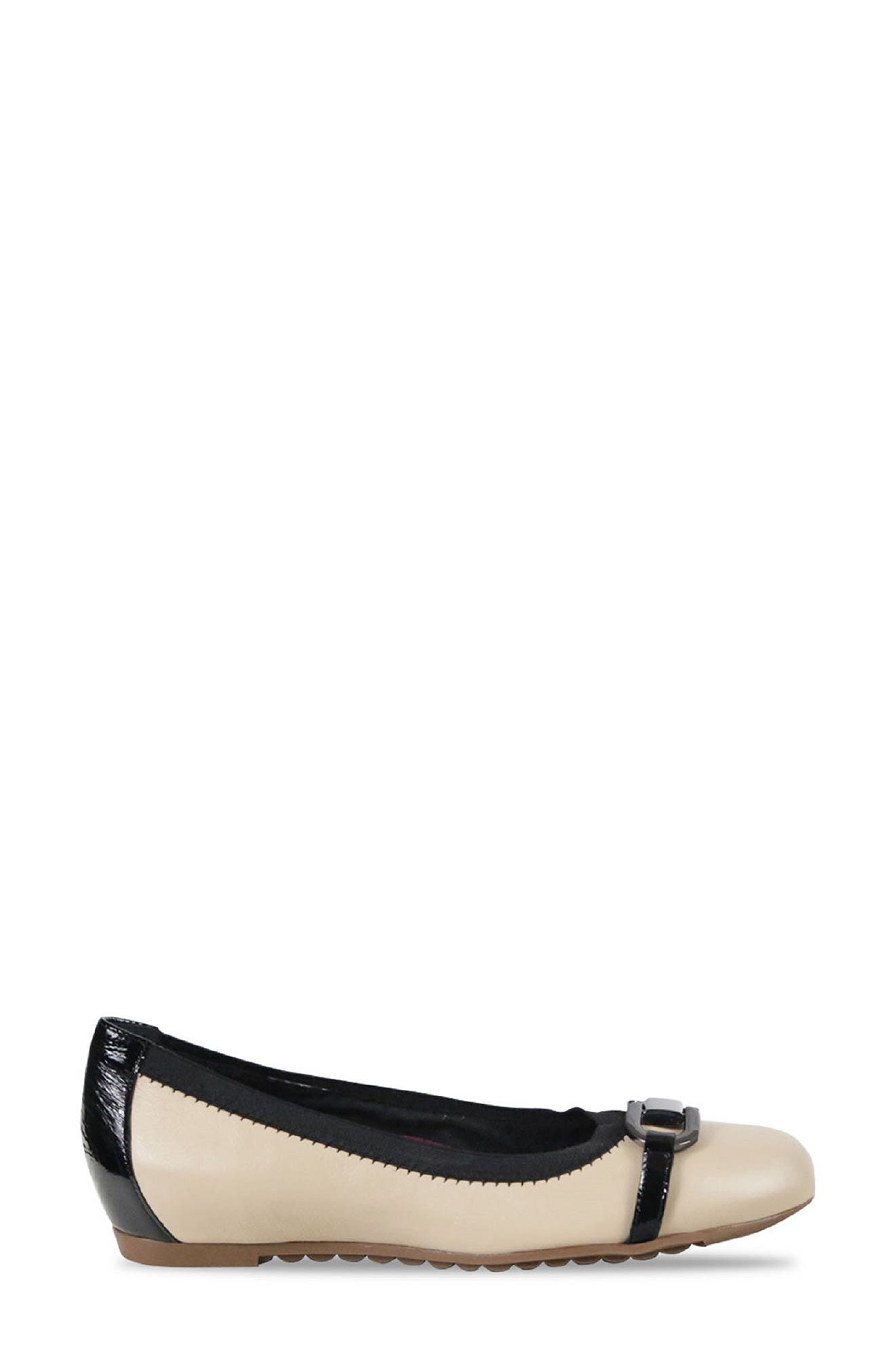 munro ivy ballet flat