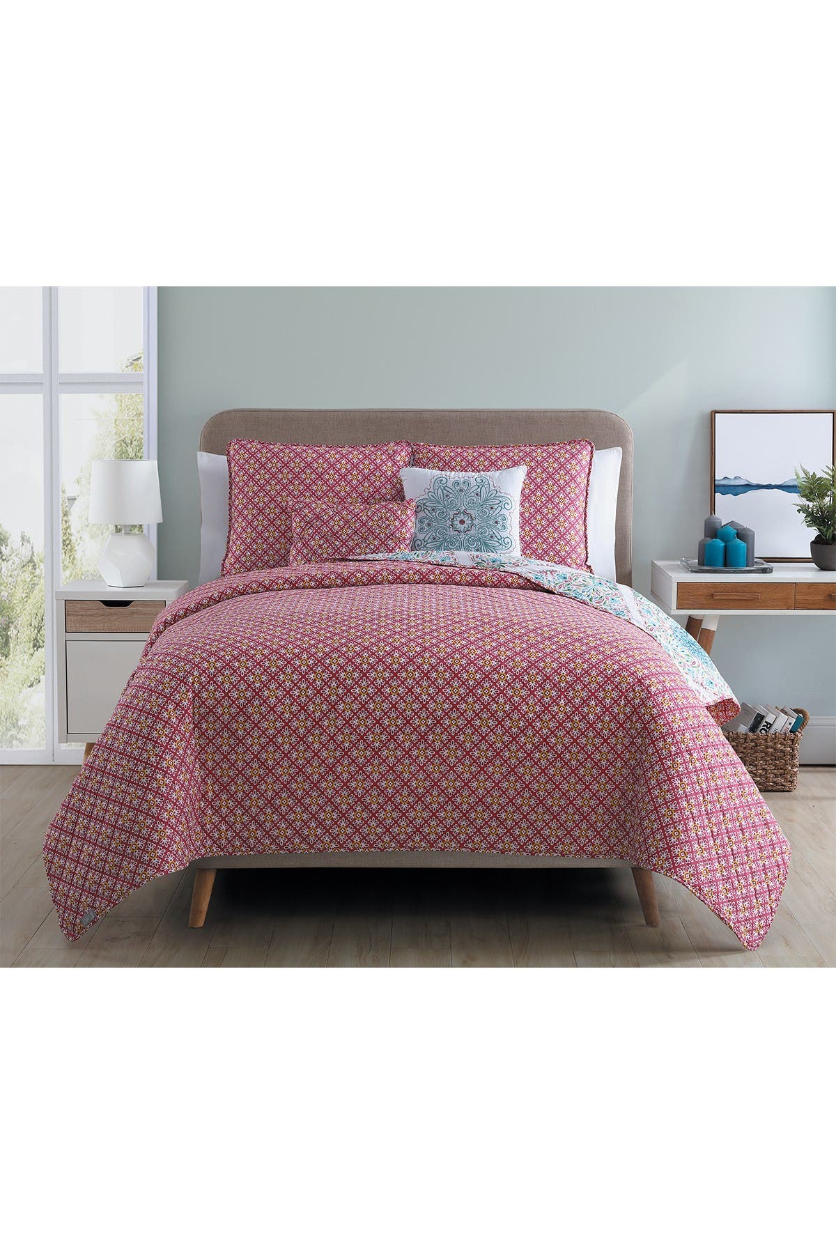 Vcny Home Windsor Reversible Medallion Quilt Set