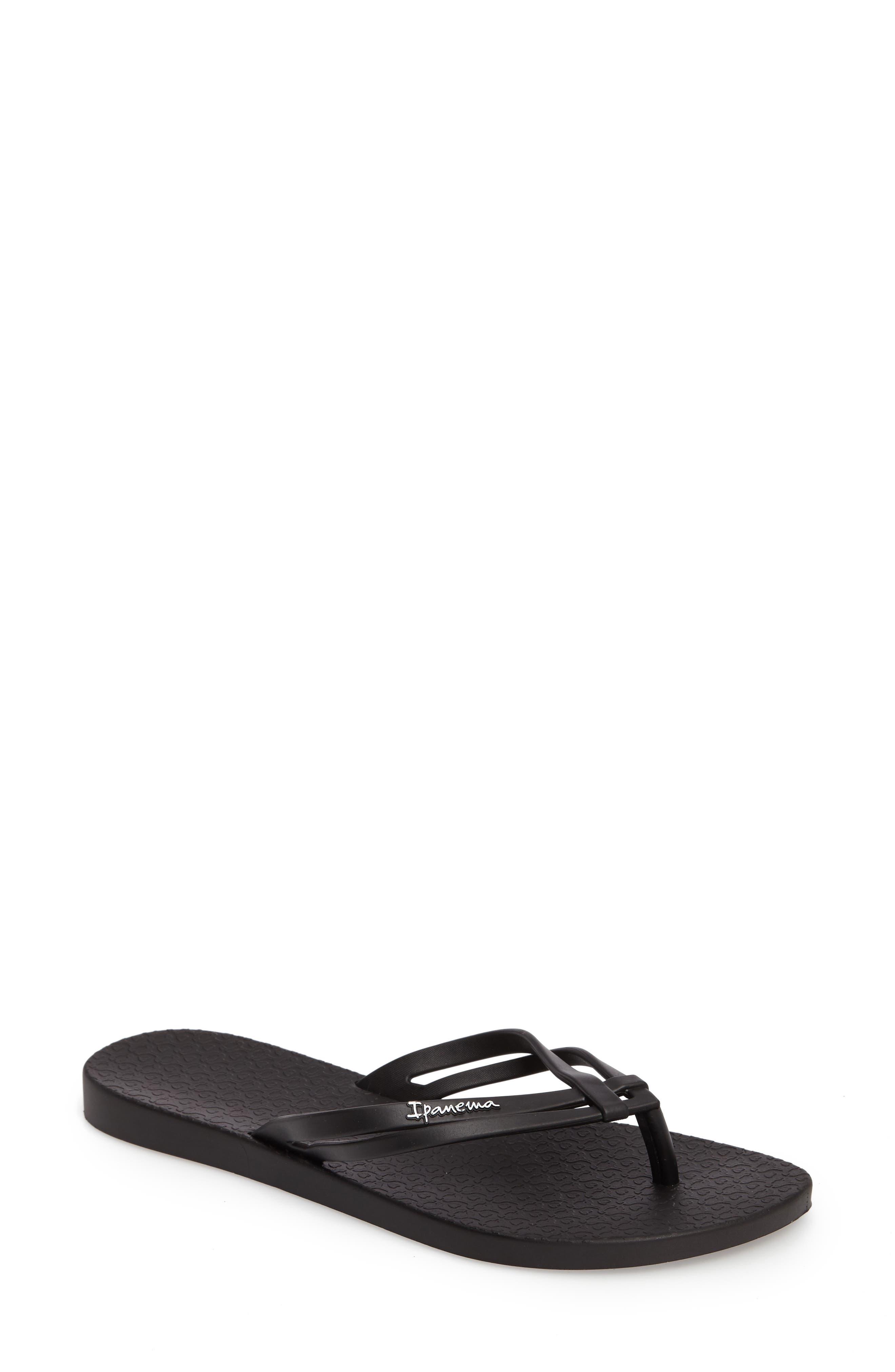 nike women's solay flip flops