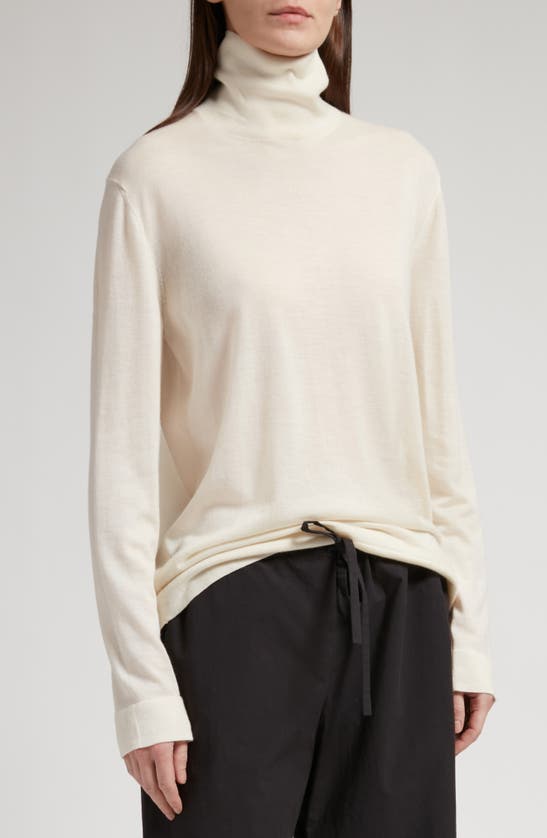 Shop The Row Fulton Cashmere Turtleneck Sweater In Ivory