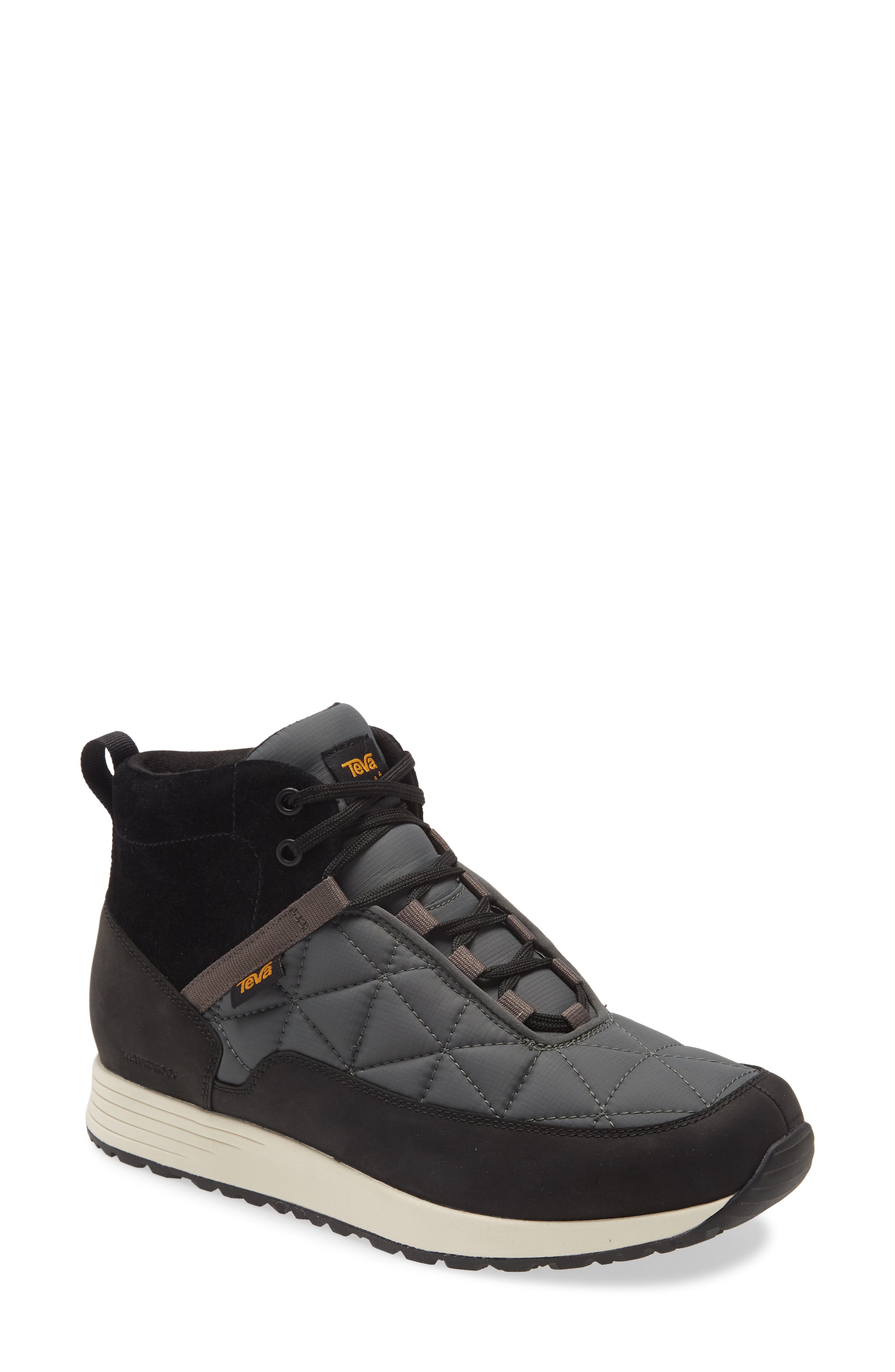 ember quilted boots teva