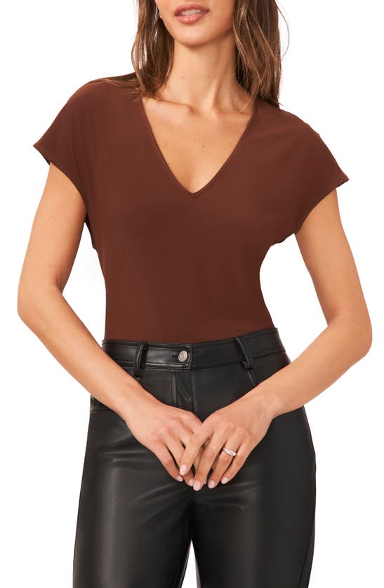 Halogen V-neck Dolman Sleeve T-shirt In Chocolate