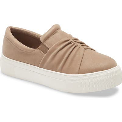 Mia Roza Platform Sneaker, Brown