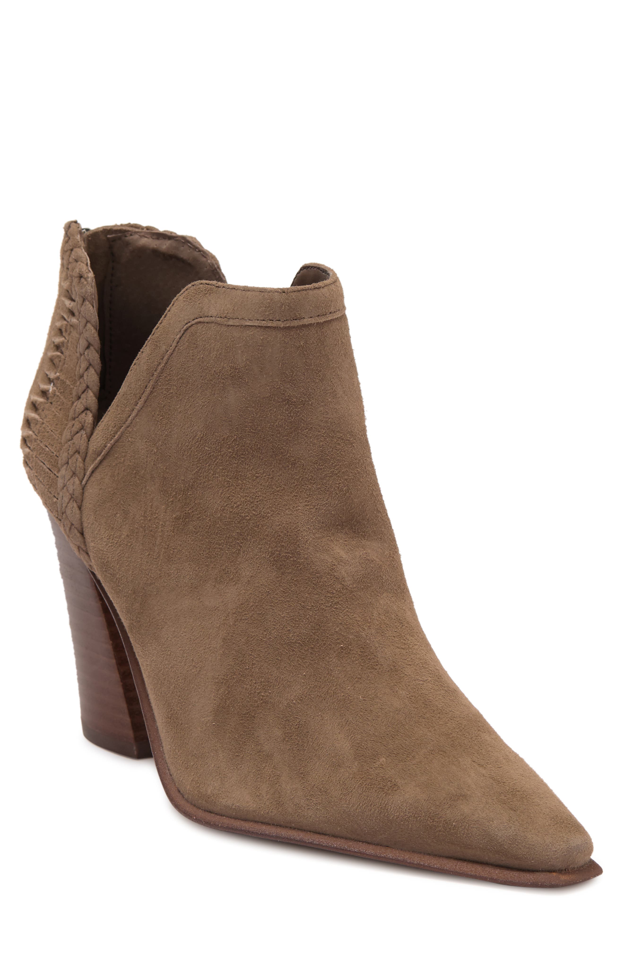 delsimba pointed toe bootie