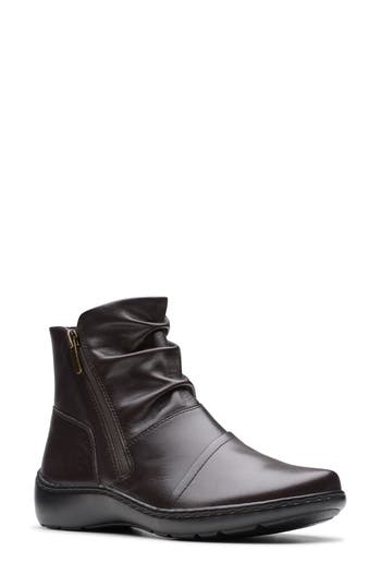 Clarks Women's Collection Cora Pace Boots In Chocolate Leather