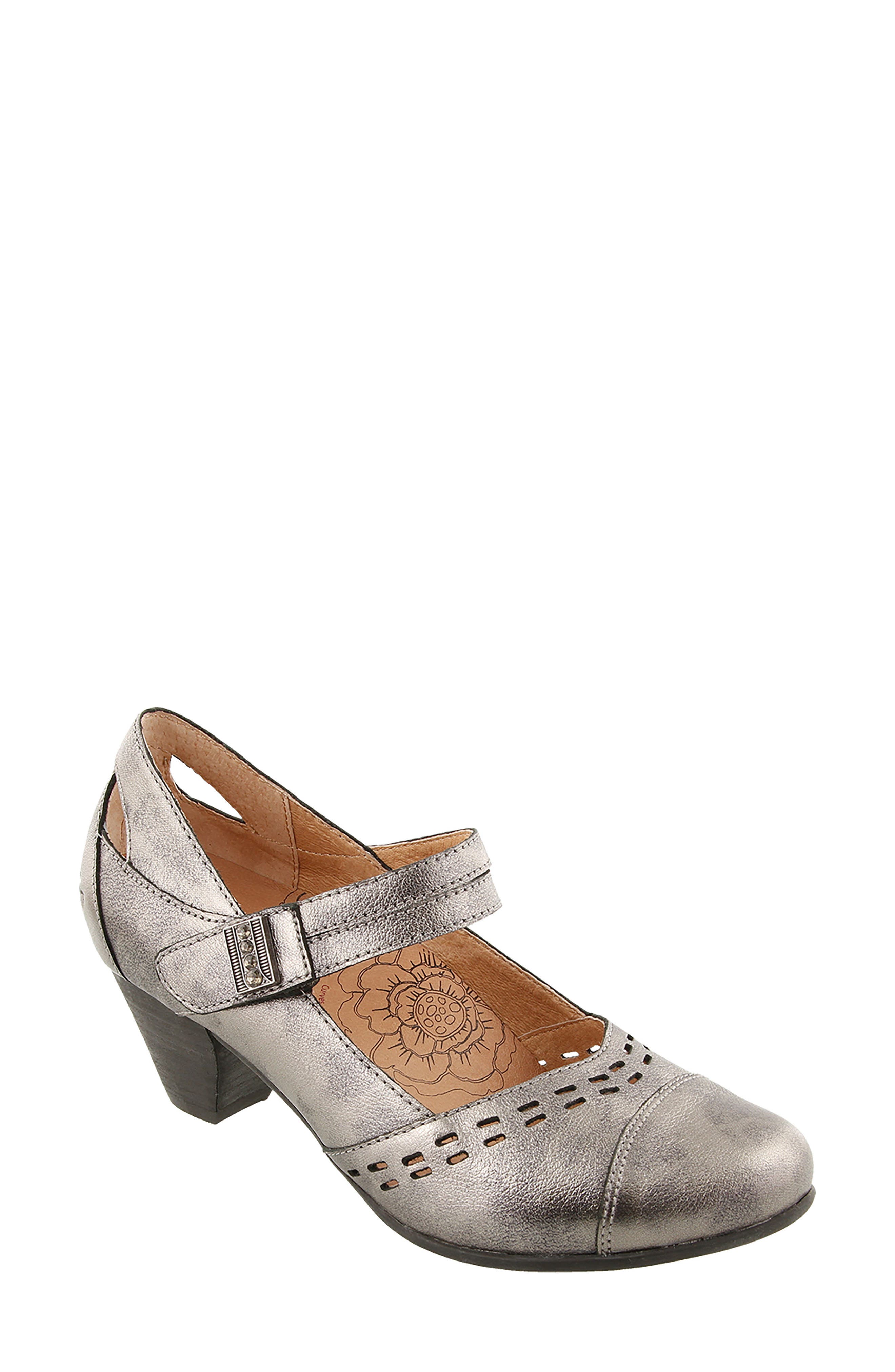 Taos Stunner Laser Cutout Mary Jane Pump- Grey