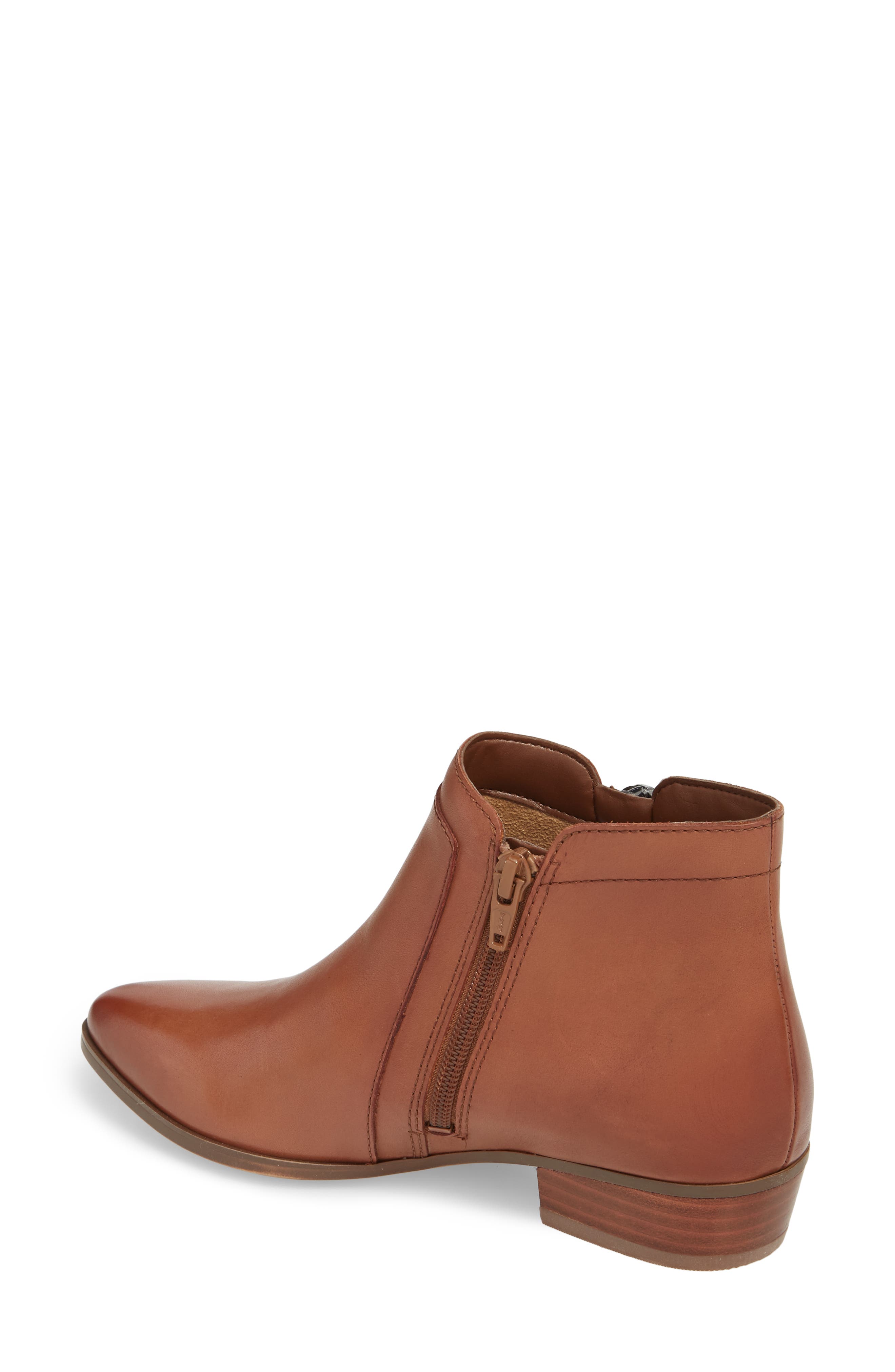 baron bootie naturalizer