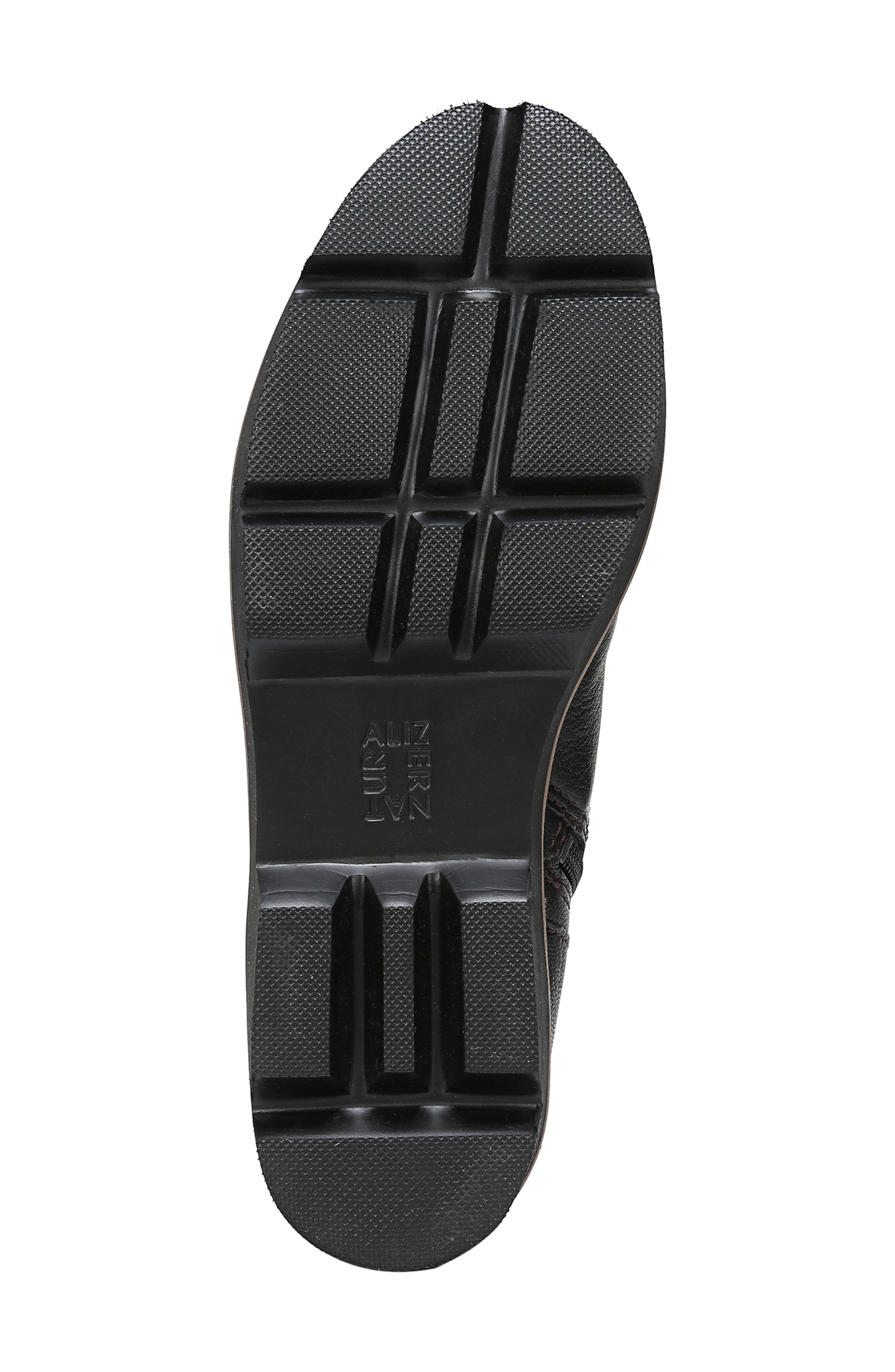 naturalizer lucy hiking boot