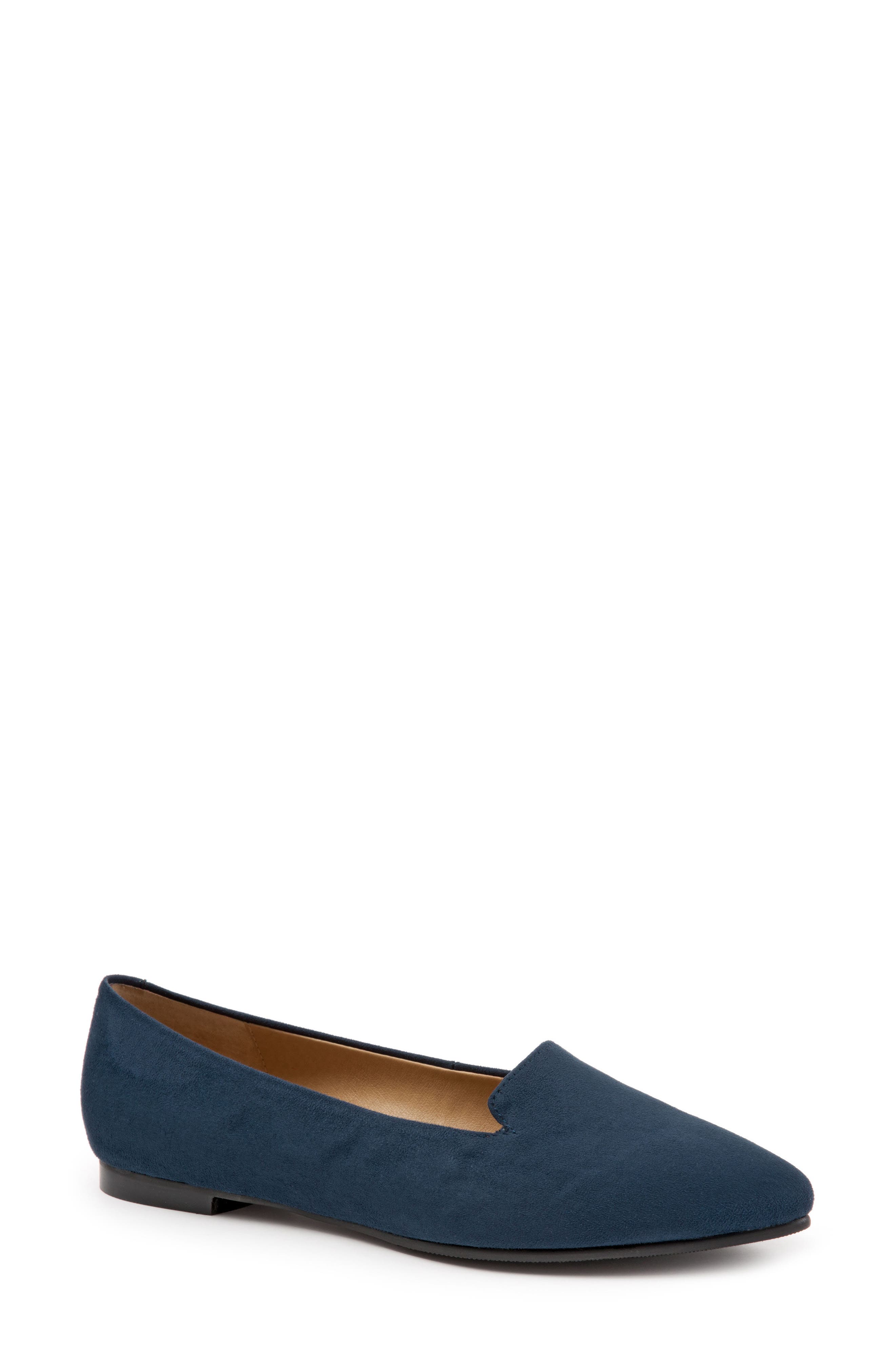 Trotters Harlowe Pointy Toe Loafer, Blue