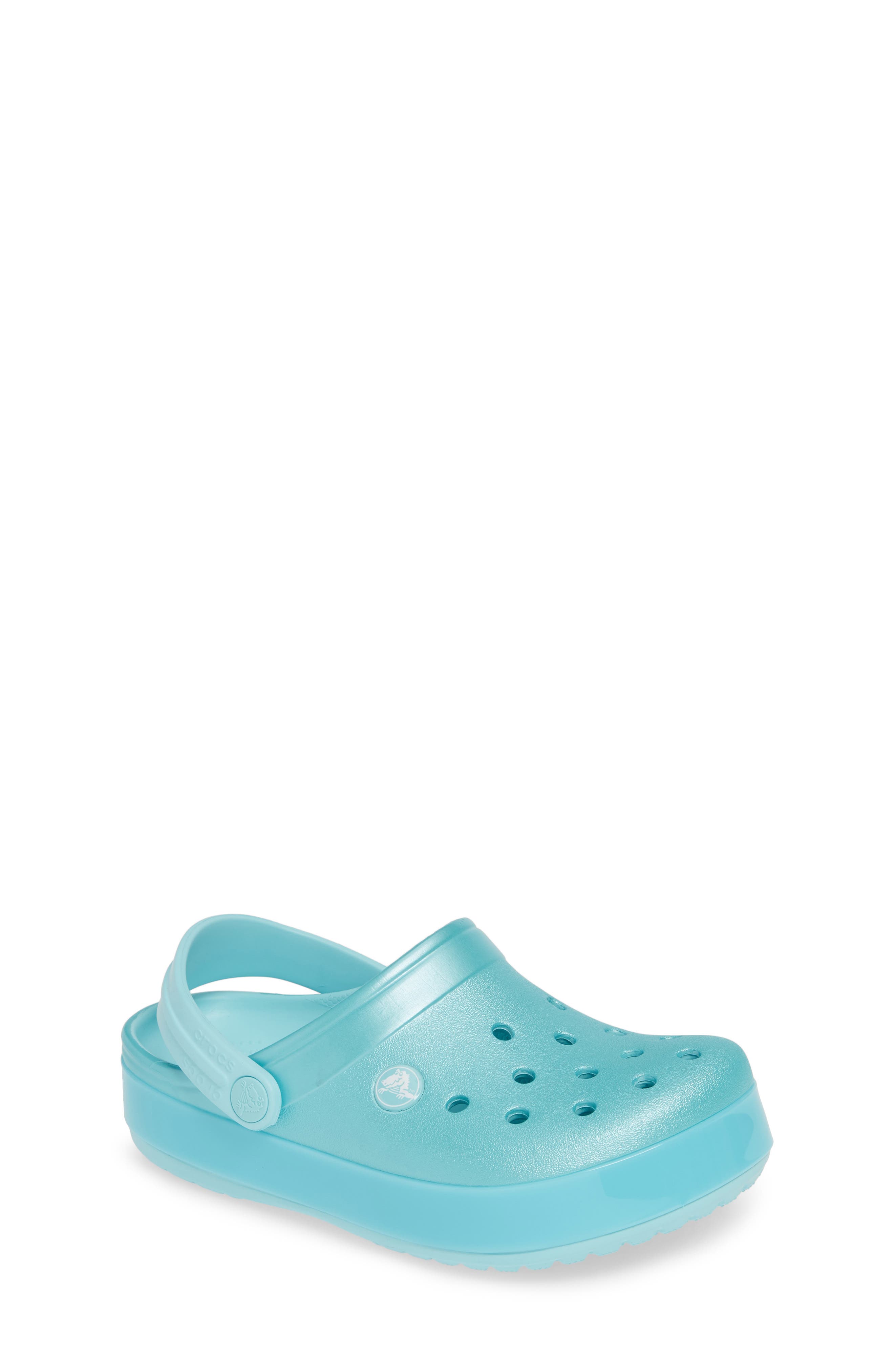 pop crocs
