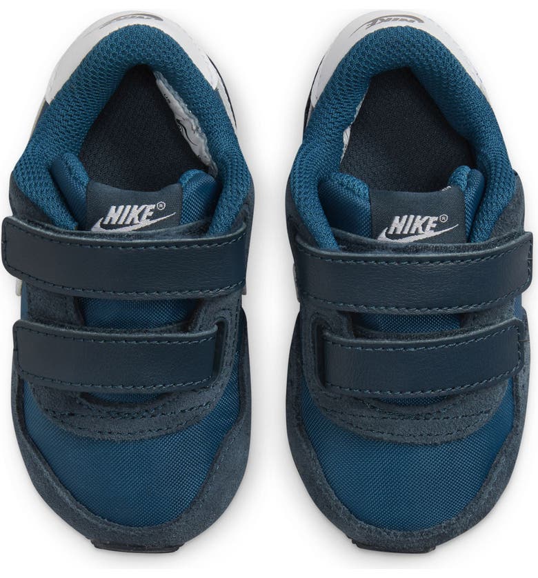 Nike MD Valiant Sneaker | Nordstrom