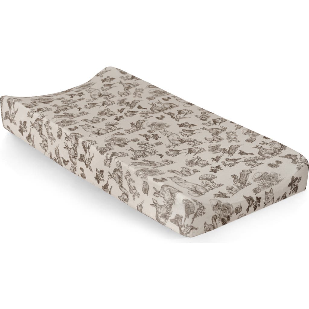 Oilo Print Organic Cotton Changing Pad Cover in Eggshell/Woodland Critters