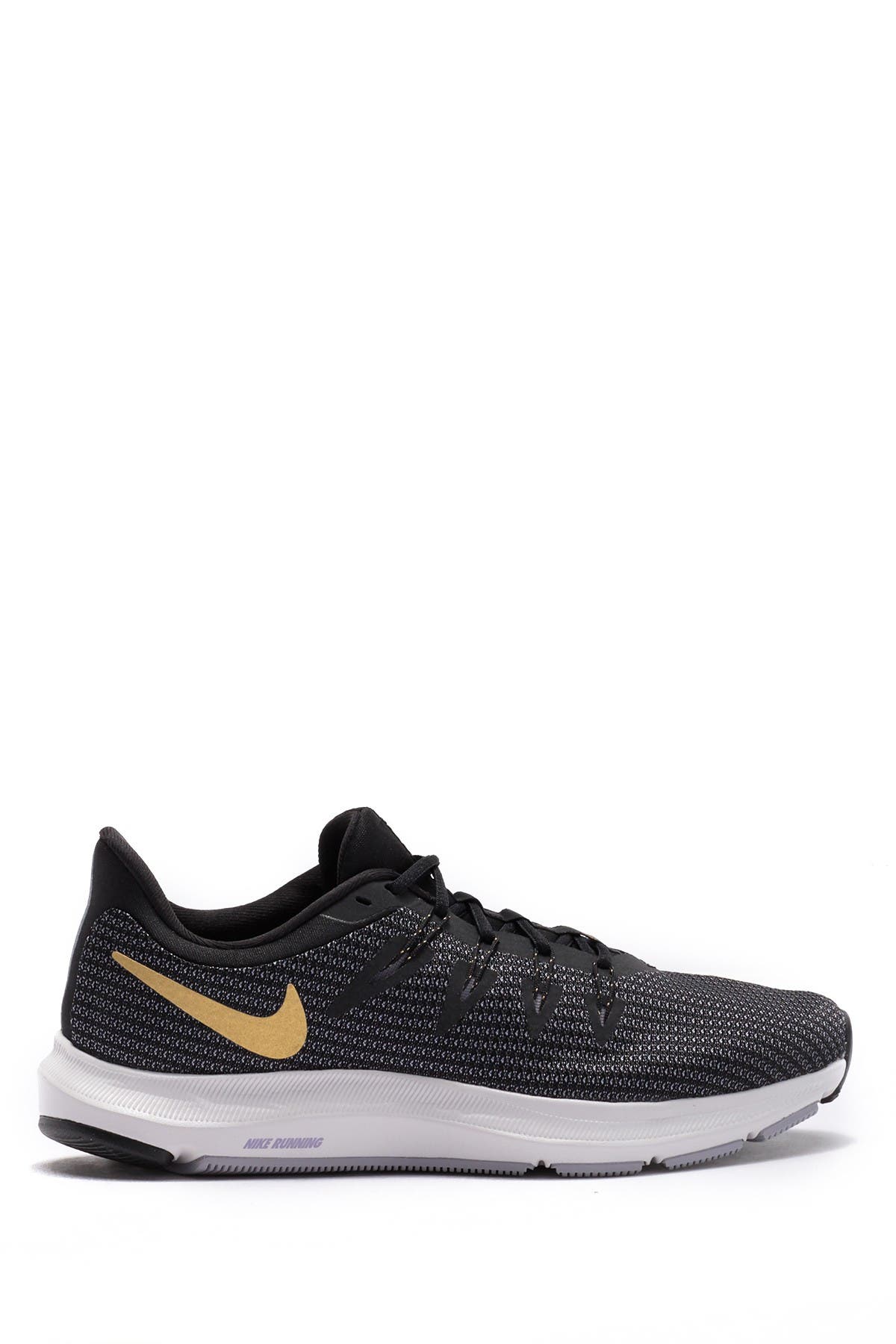nike quest wide running sneaker
