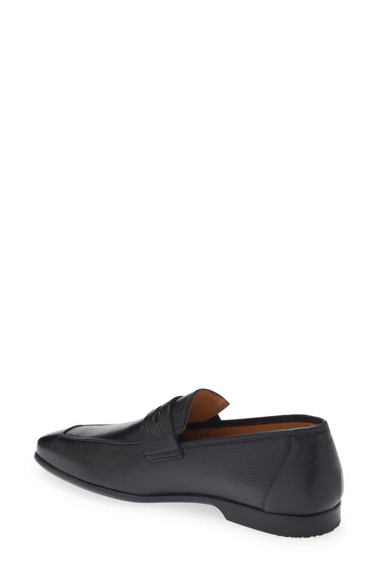 Mezlan Stamped Croc Embossed Penny Loafer In Black