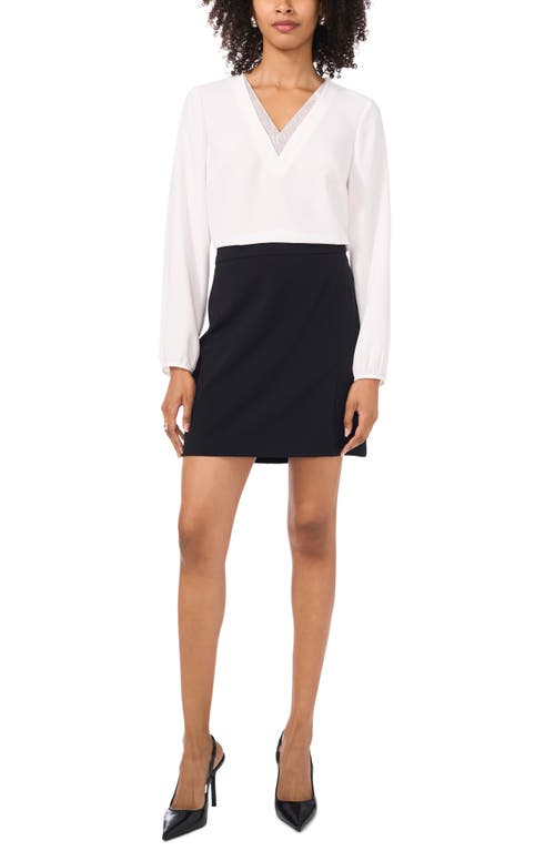 VINCE CAMUTO VINCE CAMUTO RHINESTONE V-NECK TOP