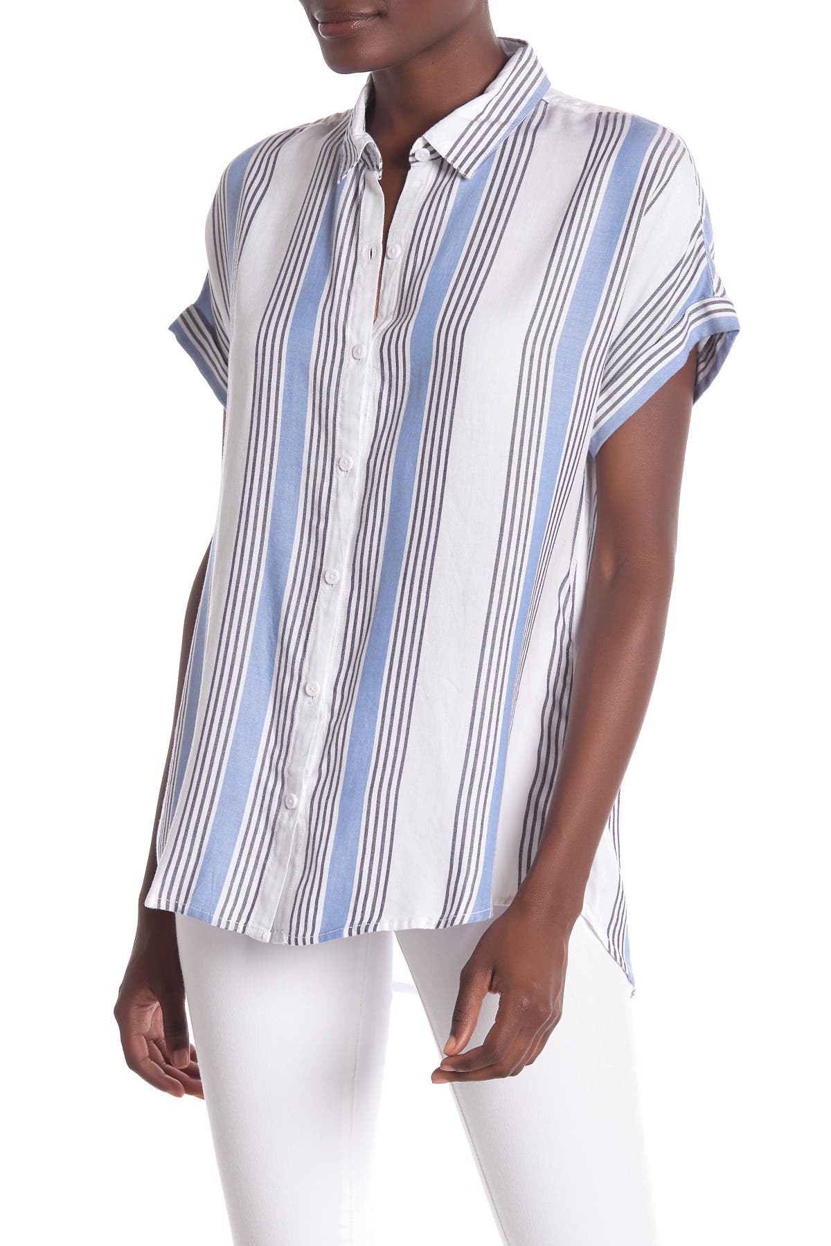 Beachlunchlounge Spencer Striped Short Sleeve Camp Shirt In Soft Blue