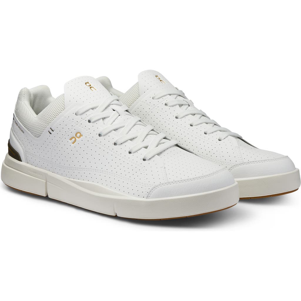 On The Roger Centre Court Tennis Sneaker In White/olive