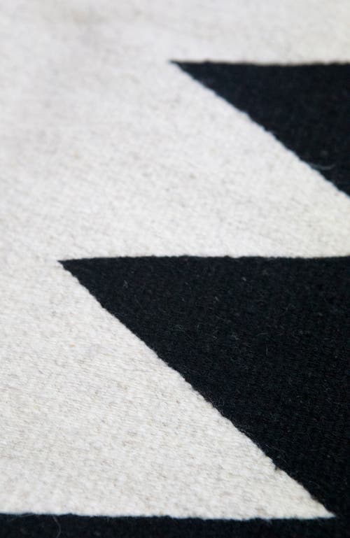 Archive New York Zapotec Zig Zag Handwoven Flatweave Wool Rug In Black
