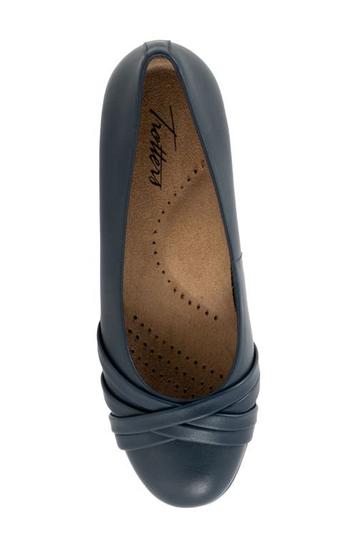 Trotters Daphne Flat In Navy