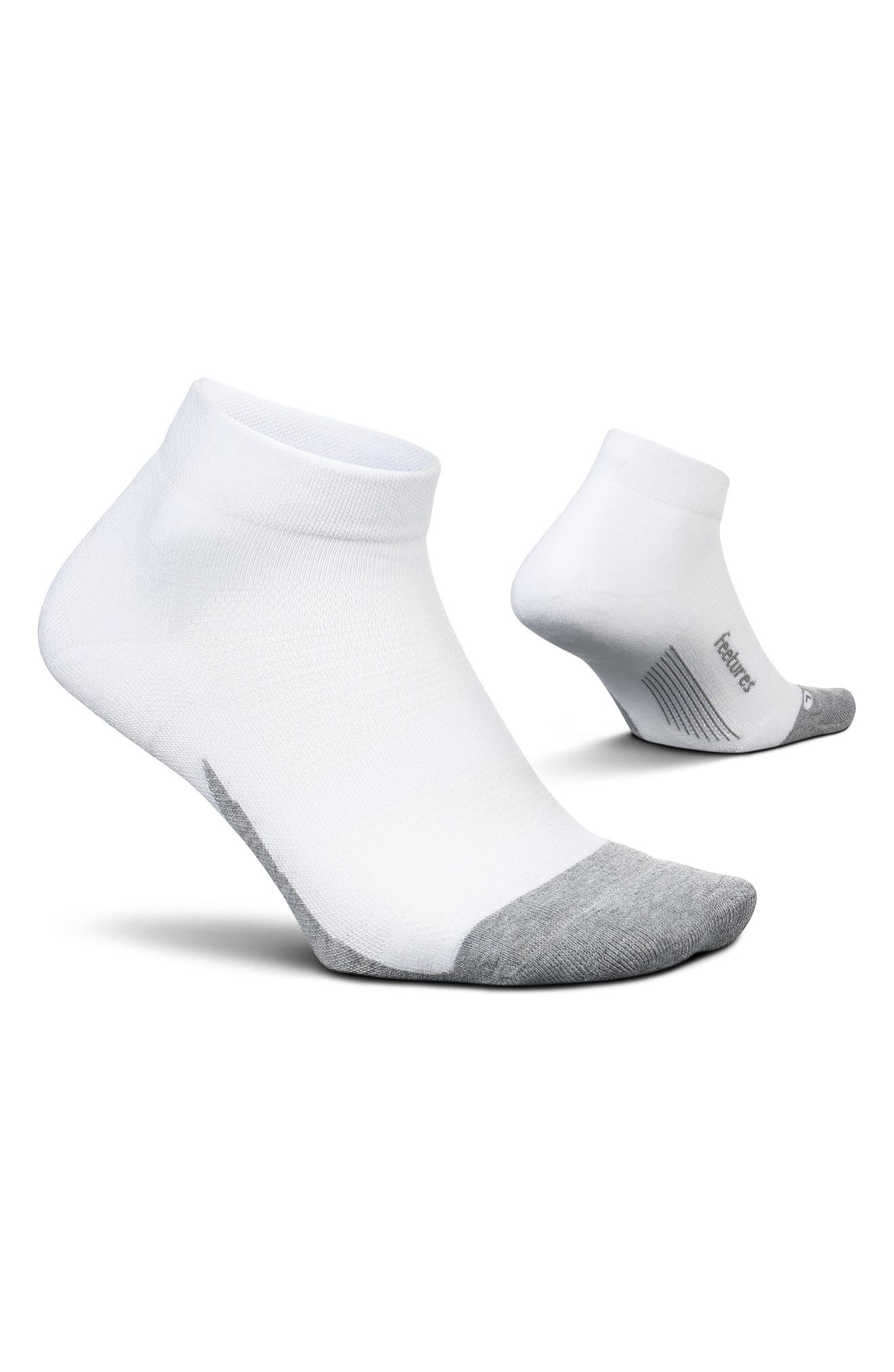 Feetures Elite Max Cushion Ankle Socks in White at Nordstrom, Size Medium