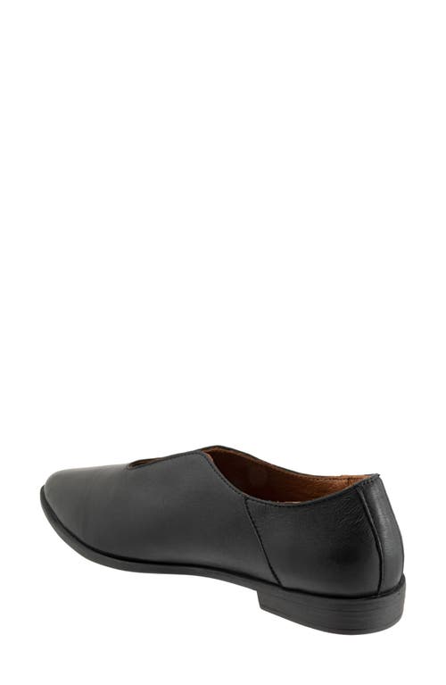 Bueno Berkley Pointed Toe Loafer In Black