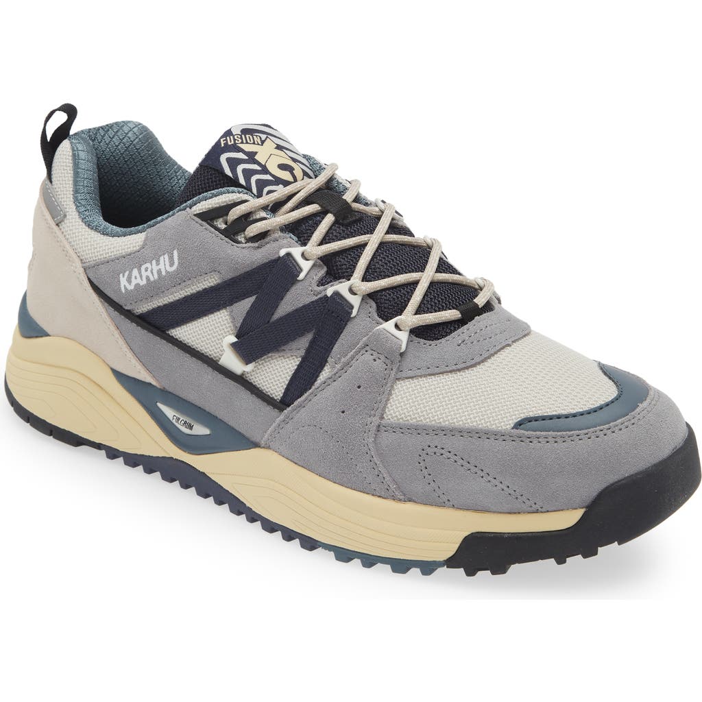 Karhu Gender Inclusive Fusion Xc Sneaker In Ultimate Grey/india Ink
