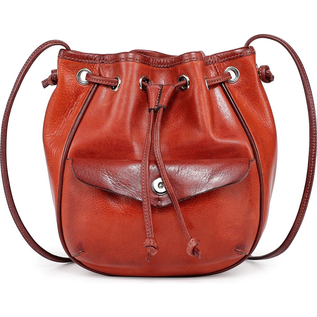 Old Trend Snapper Convertible Bucket Crossbody In Caramel