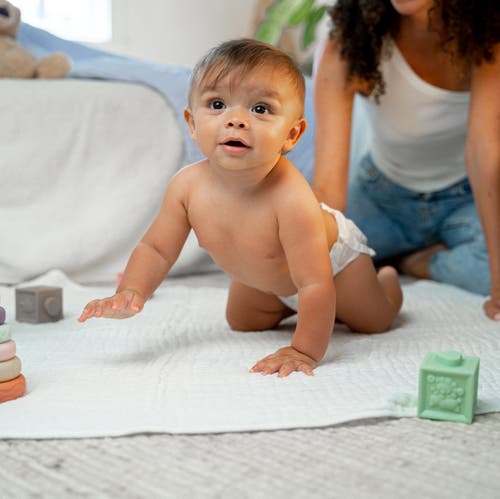 Comfy Cubs Muslin Baby Blanket In White