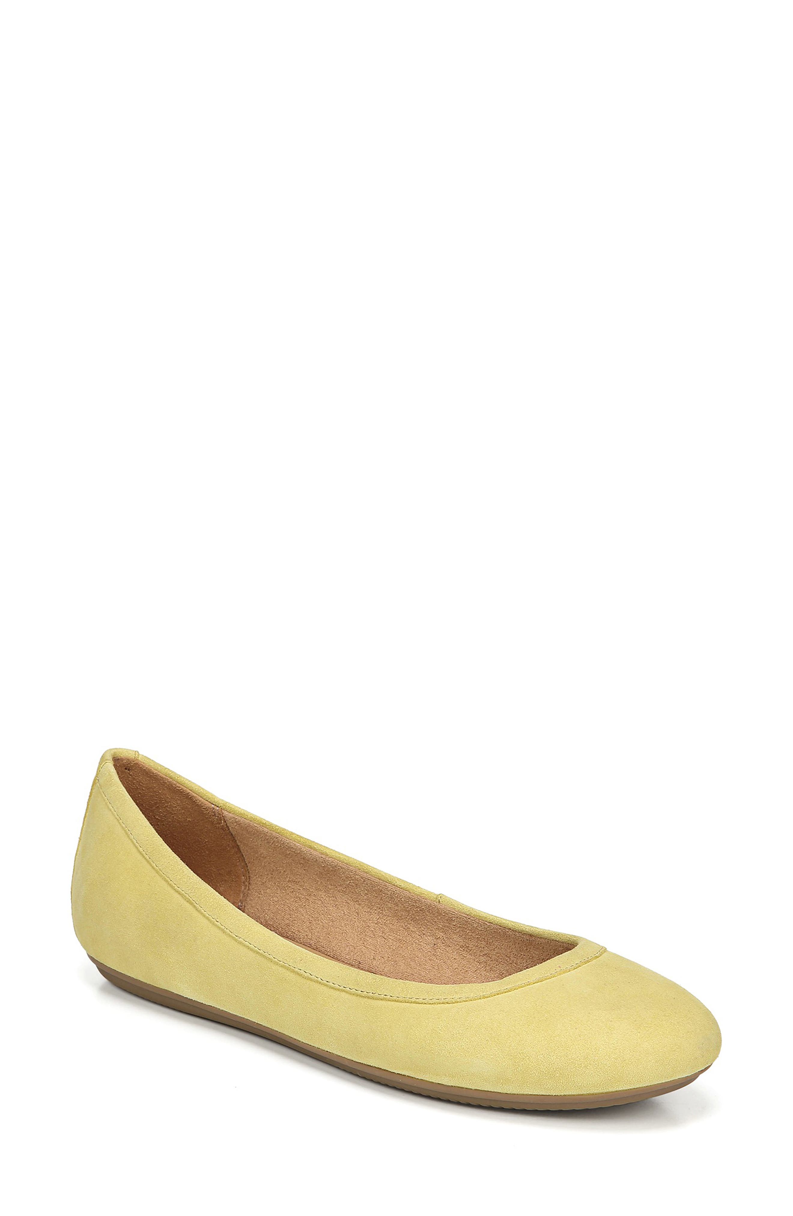 Naturalizer Brittany Flat, Yellow