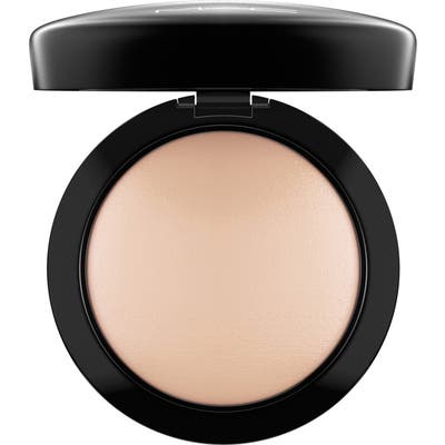 MAC Mineralize Skinfinish Natural - Light Plus