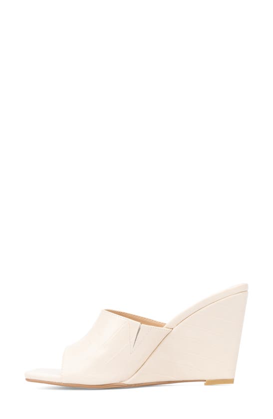 Fashion To Figure Women's Raina Wide Width Heels Mule In Bone