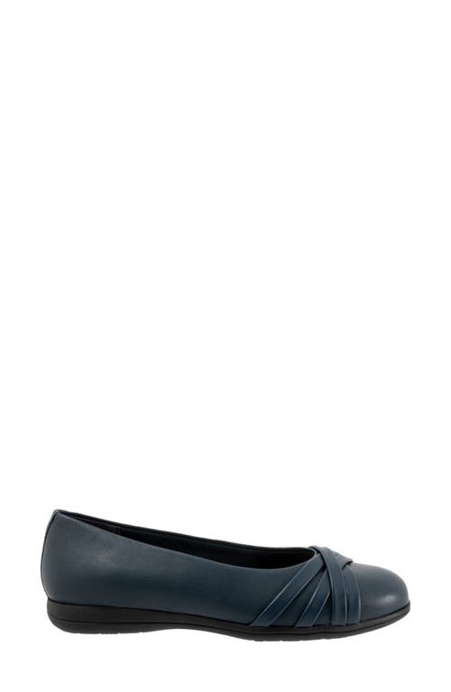 Trotters Daphne Flat In Navy