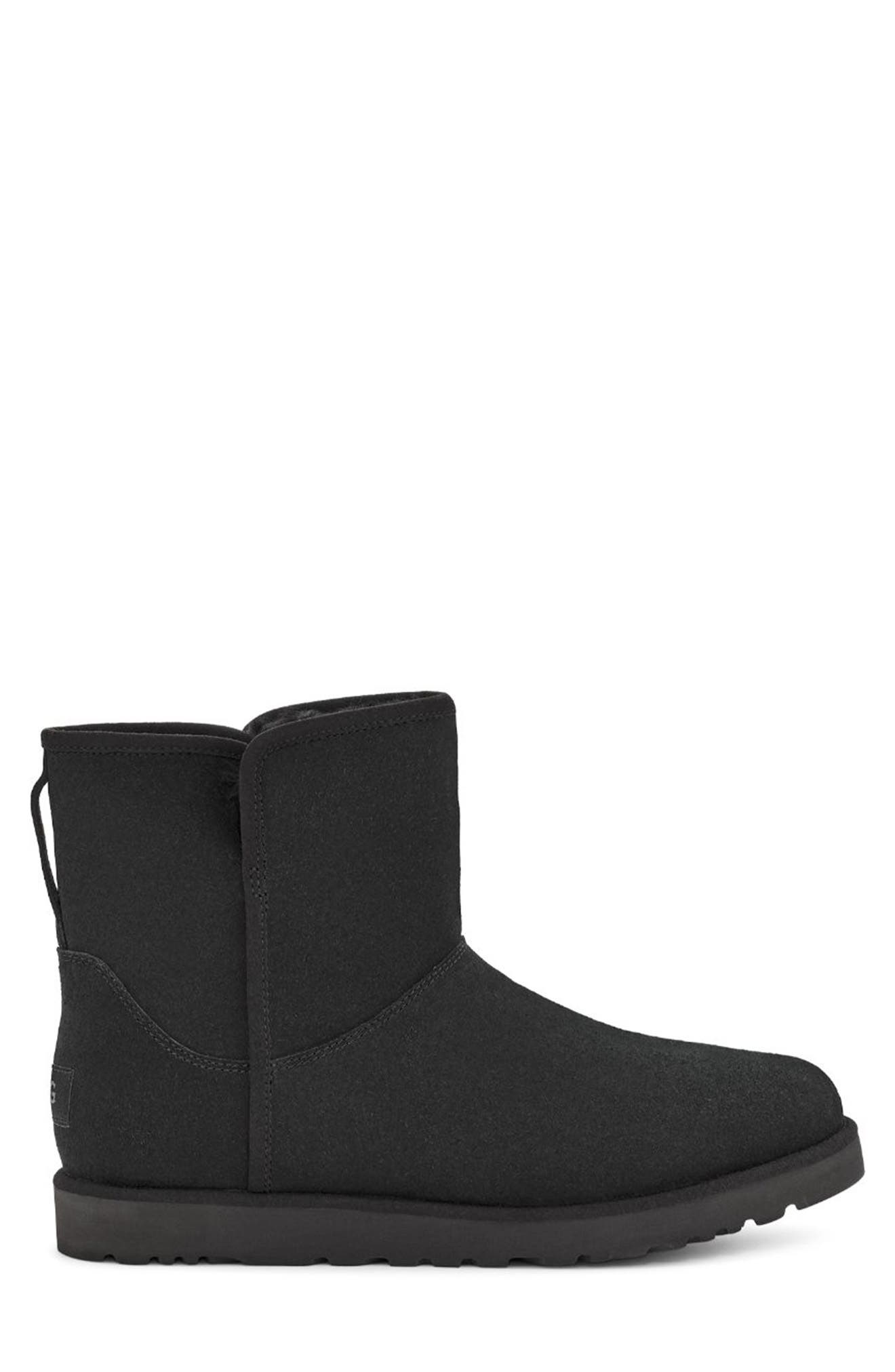 cory ii genuine shearling lined boot ugg