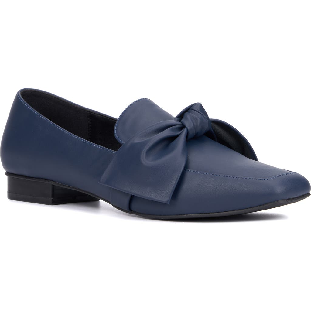 New York And Company Dominica Bow Loafer In Navy