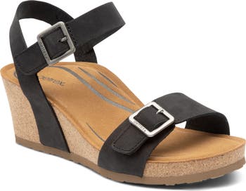 Nordstrom store aetrex sandals