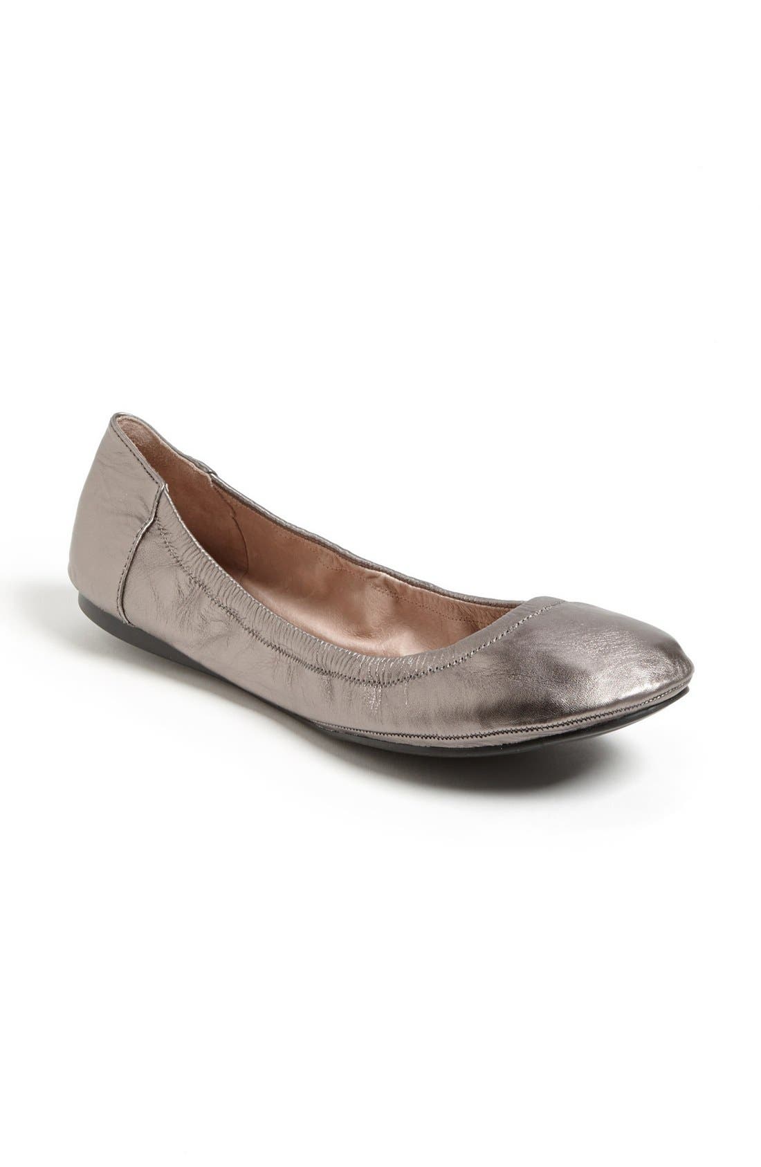 vince camuto ellen foldable flat